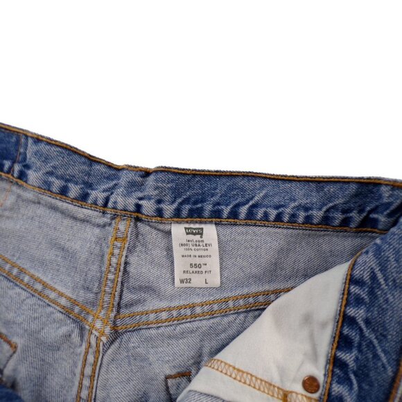 Levi's 550 Shorts Blue Relaxed Fit Distressed Cut-Off Denim size 14/32w #214 - Picture 5 of 6